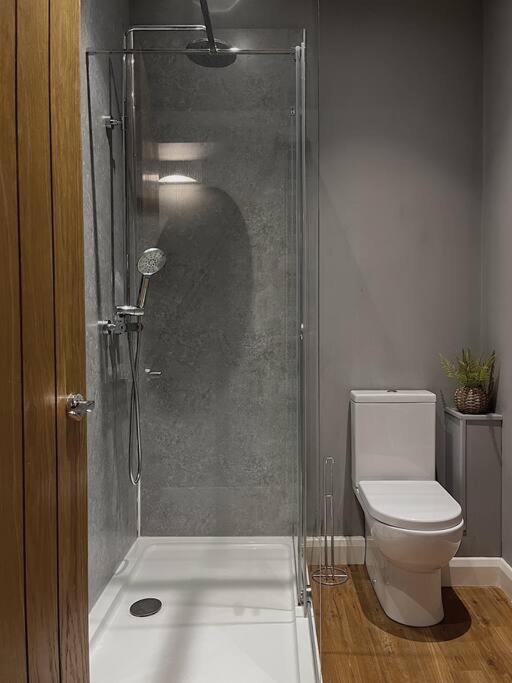 Cosy 2 Bedroom Apartment Todmorden Dış mekan fotoğraf